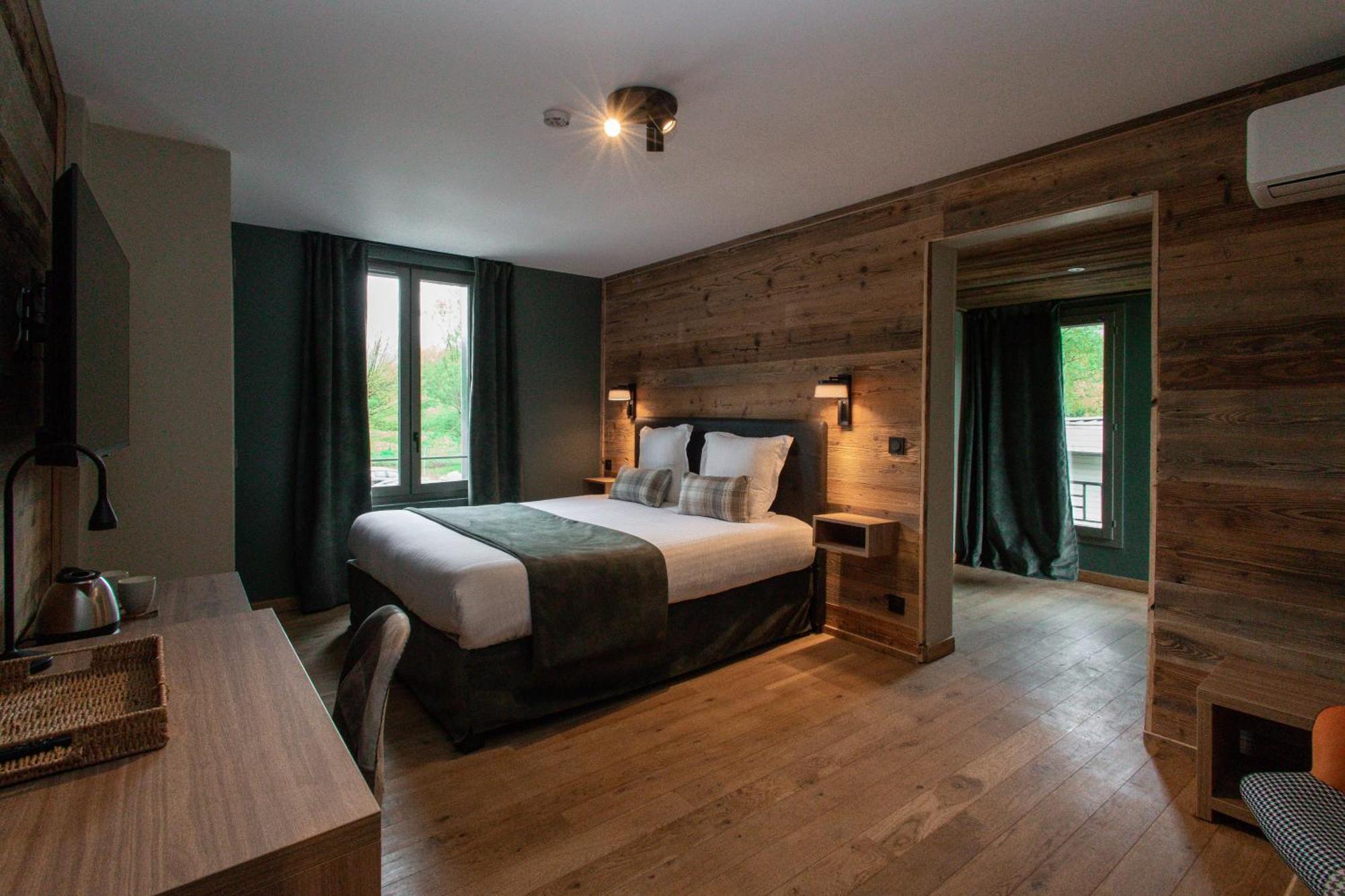 Les Lodges Du Lac Saint-Alban-de-Montbel Buitenkant foto